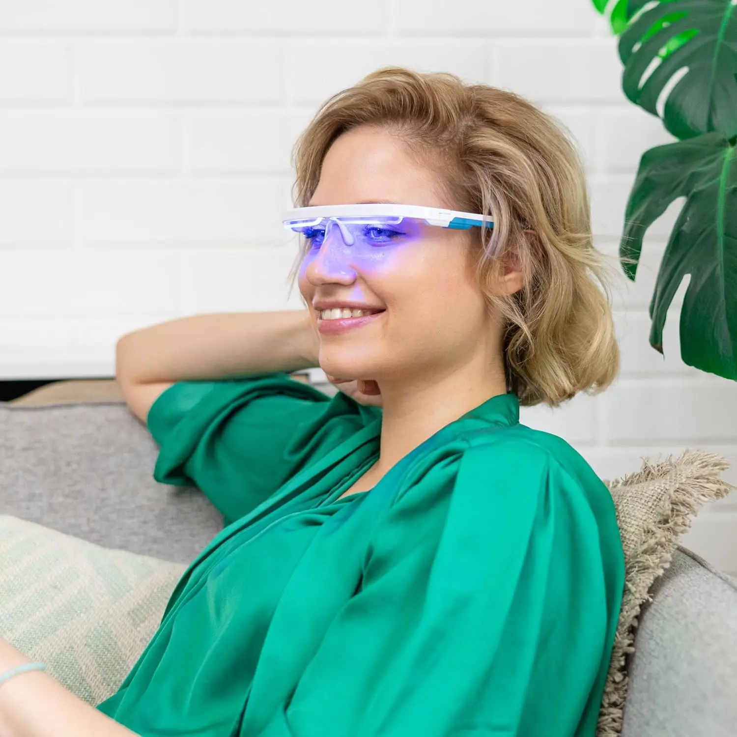 AYO Glasses – Light Therapy Glasses for Better Sleep, Energy & Wellbeing - Image 7