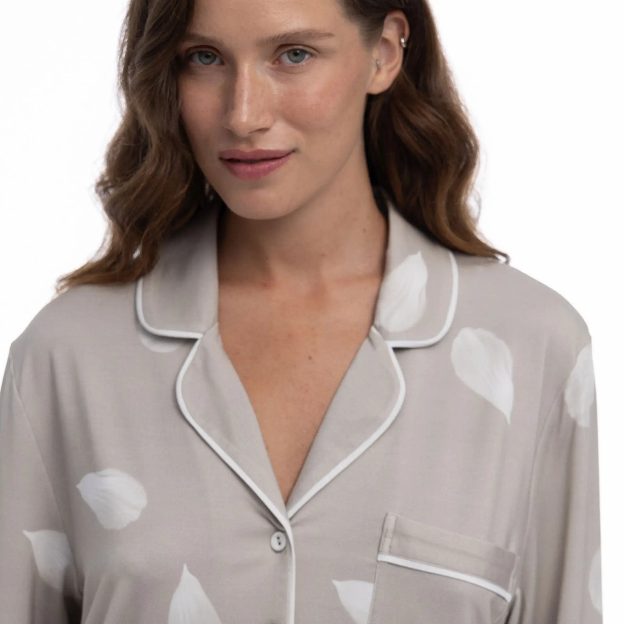 Silver Birch Women's Petals Bamboo Long Pyjama Set - Image 5