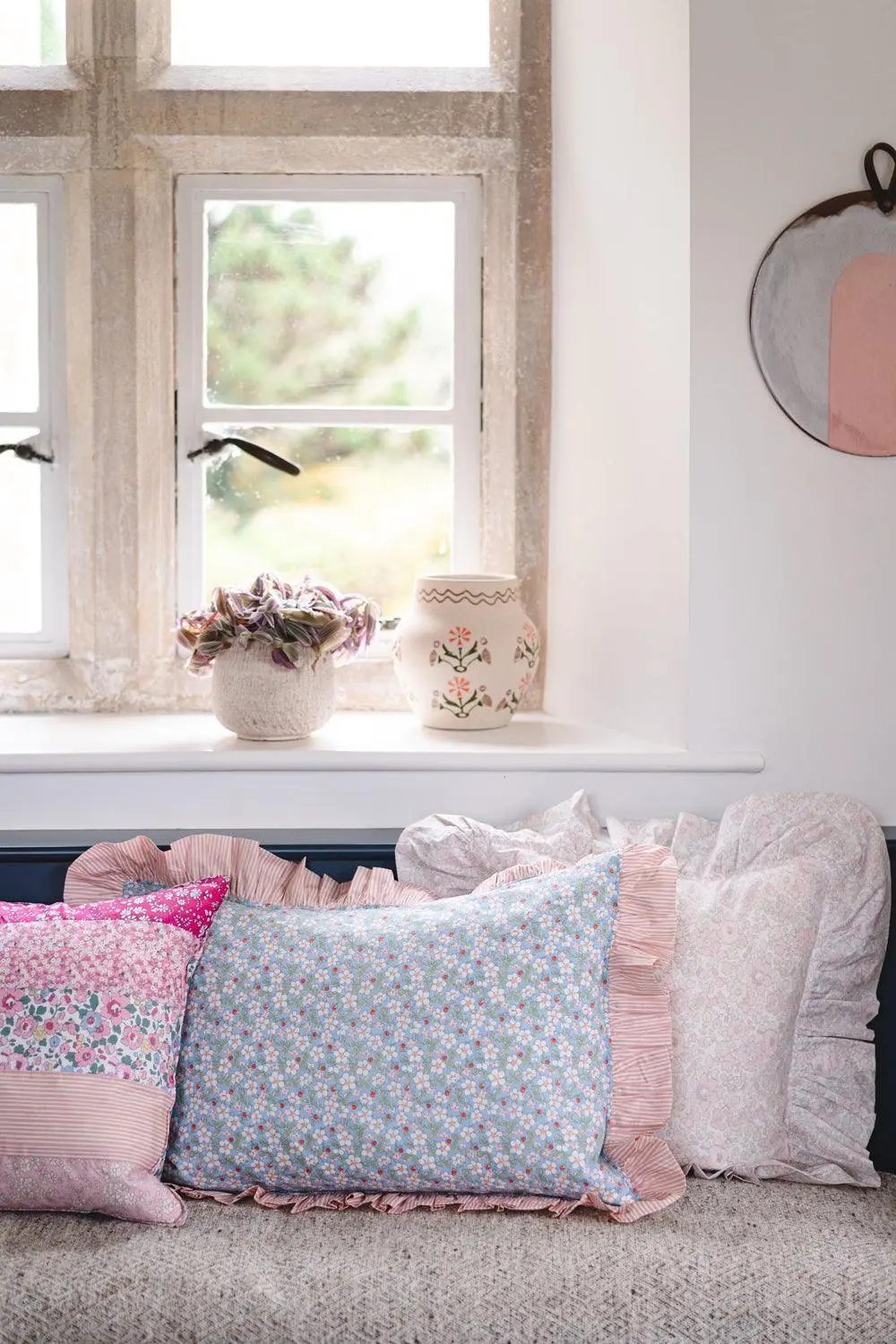 BETSY LACE Liberty Ruffle Cushion