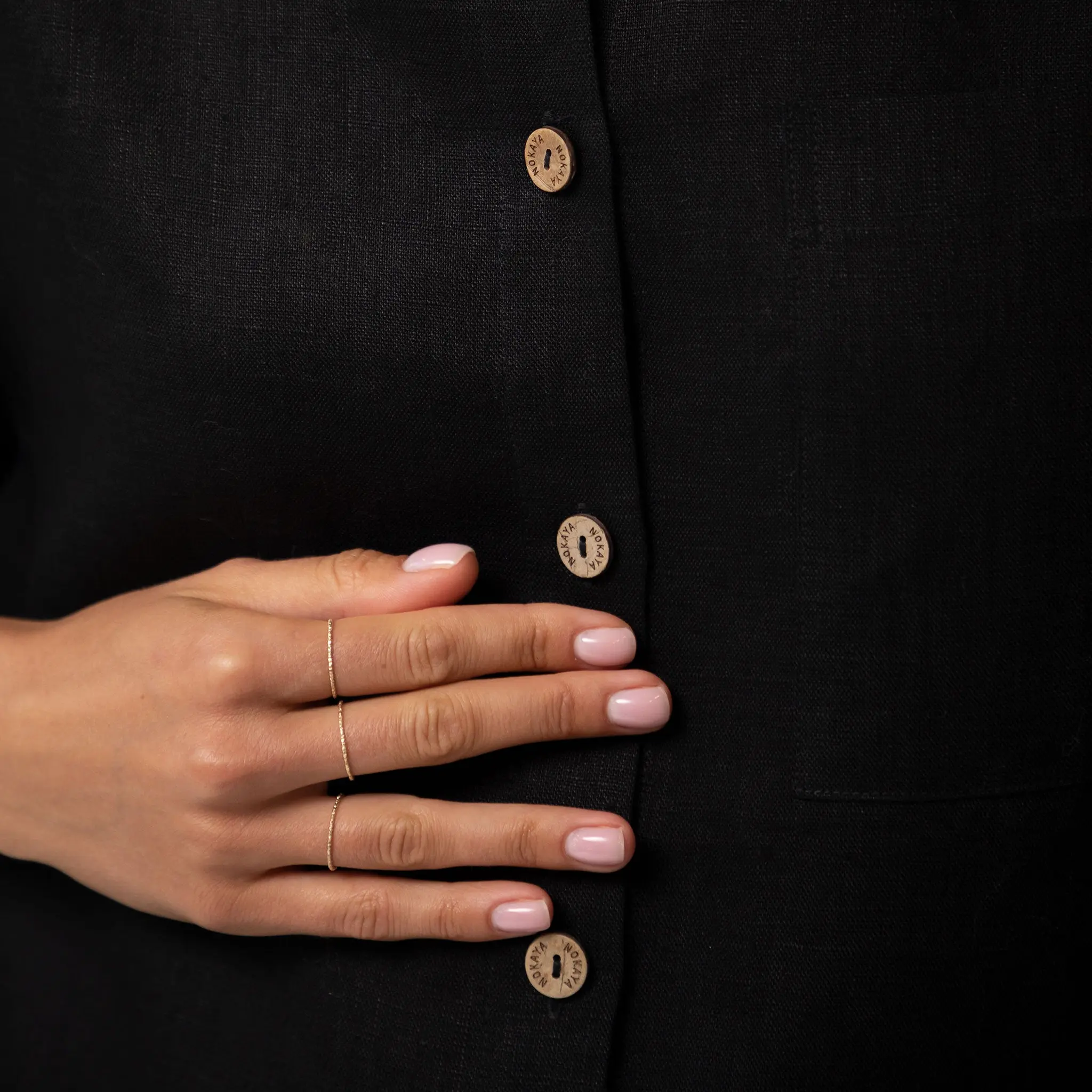 Black Heavy Linen Shirt Perfect Days - Image 5