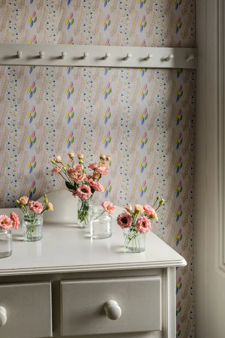 BonBon - in Candy - Wallpaper - Image 3