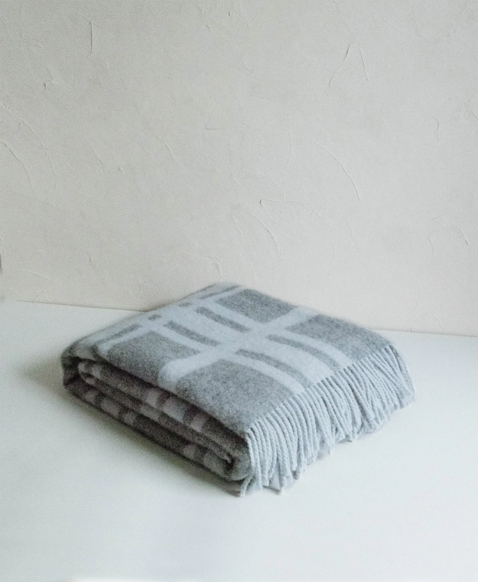 CHECK Grey Blanket - Image 2