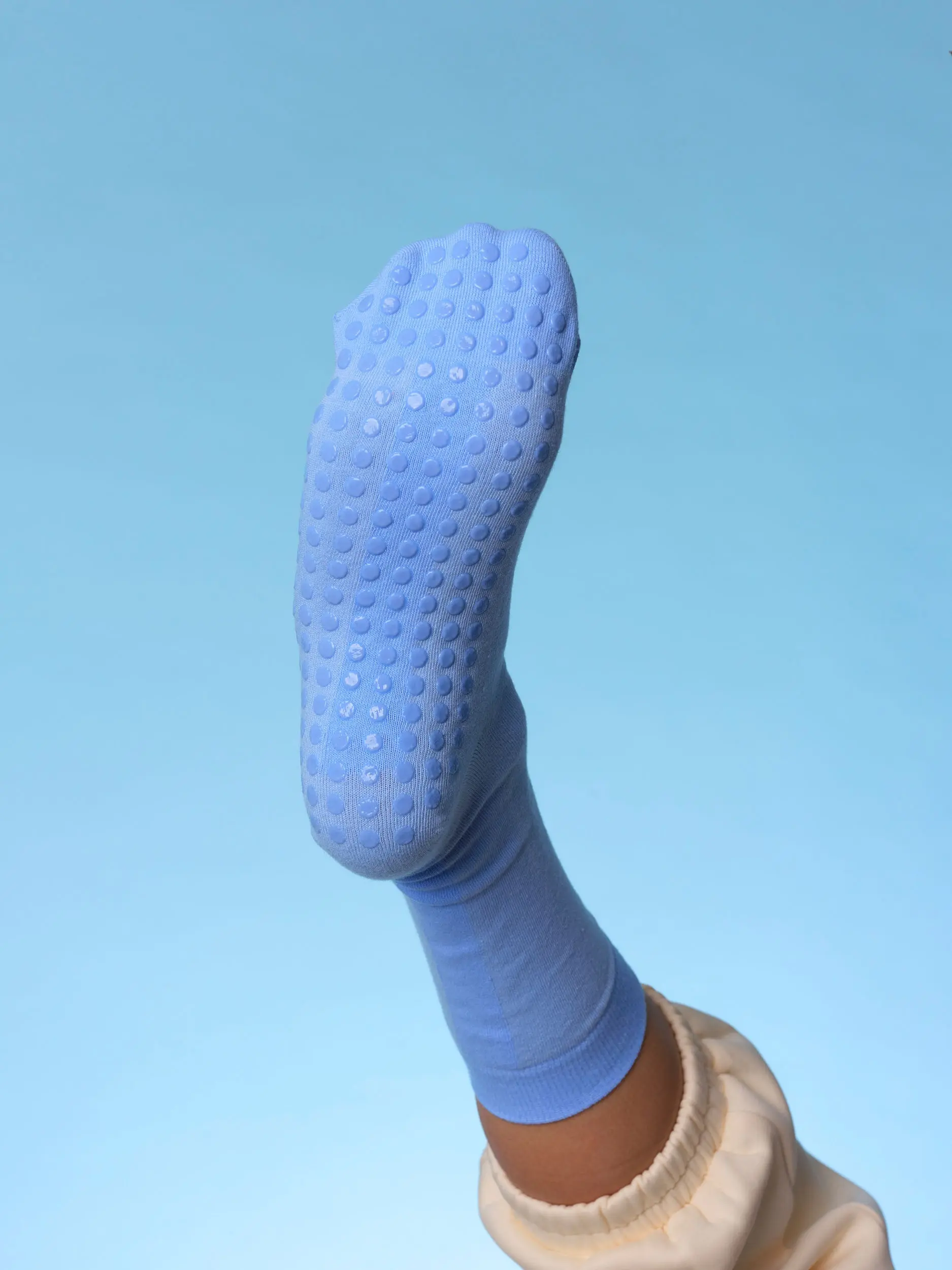 Colour Pop Hospital Socks Cornflower Blue - Image 4