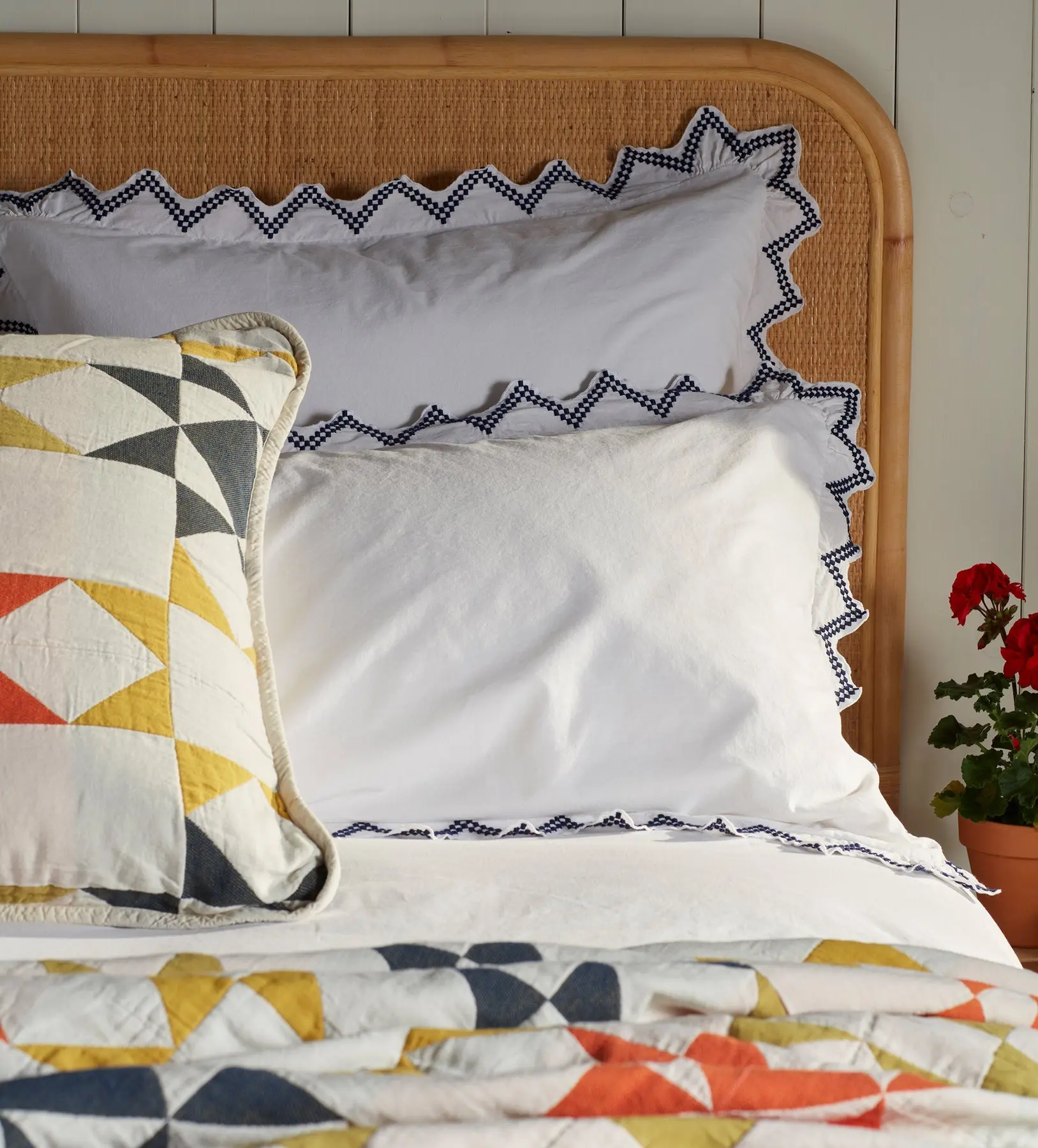 Glassette Freida 100% Cotton Bed Linen - Image 2