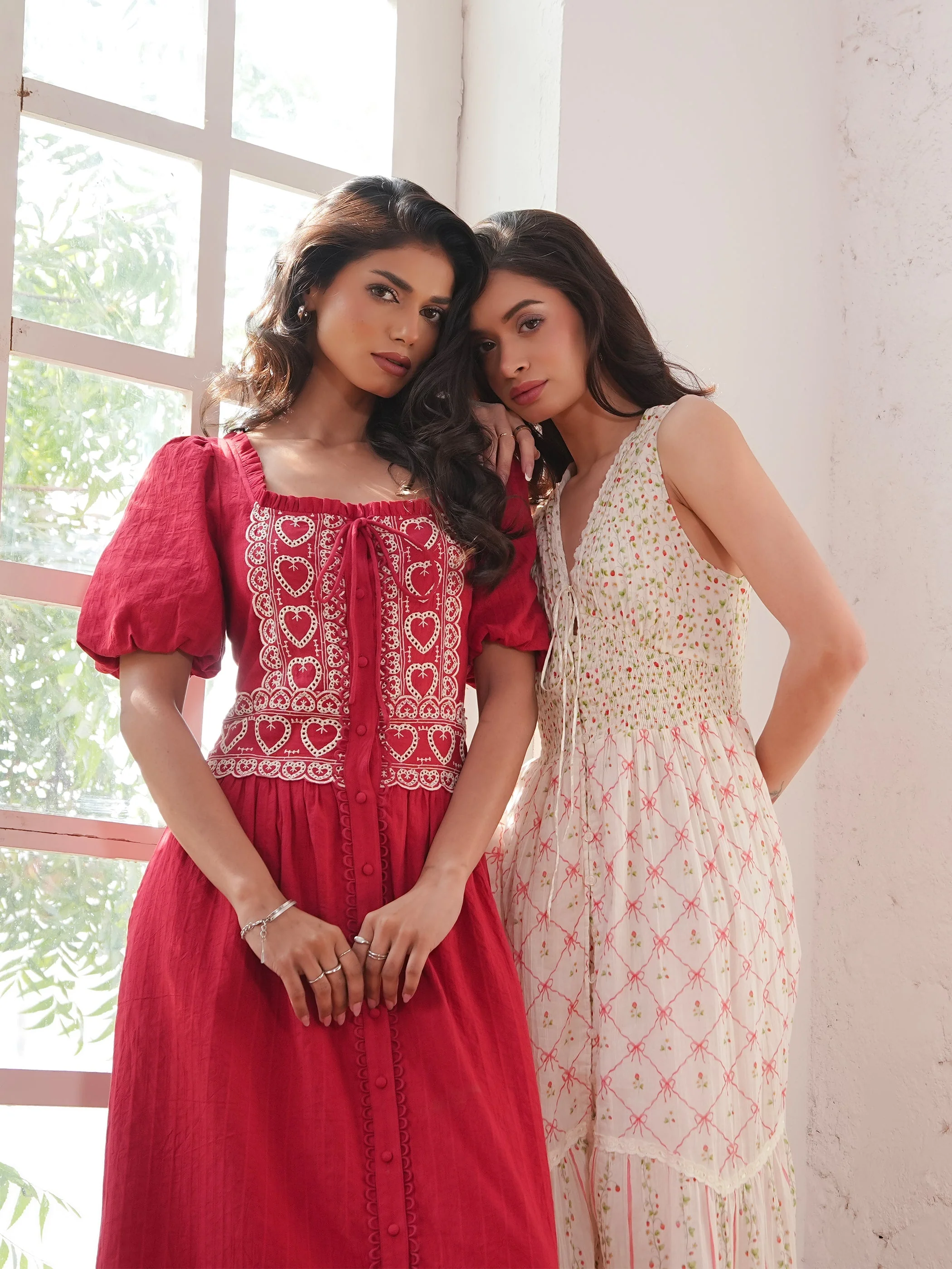 Harri Red And White Cotton Heart Embroidery Short Sleeve Maxi Dress - Image 3