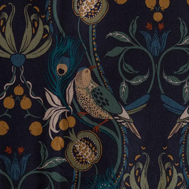 Havisham Eyelet Curtains - Image 3