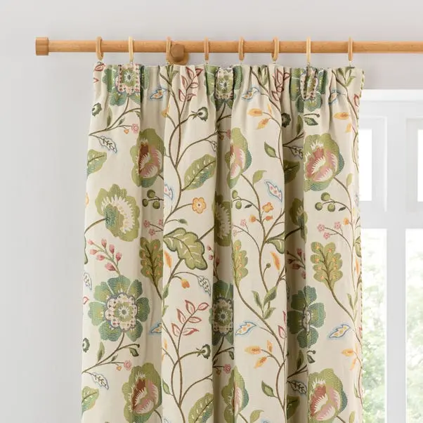 Lampasso Pencil Pleat Curtains - Image 3