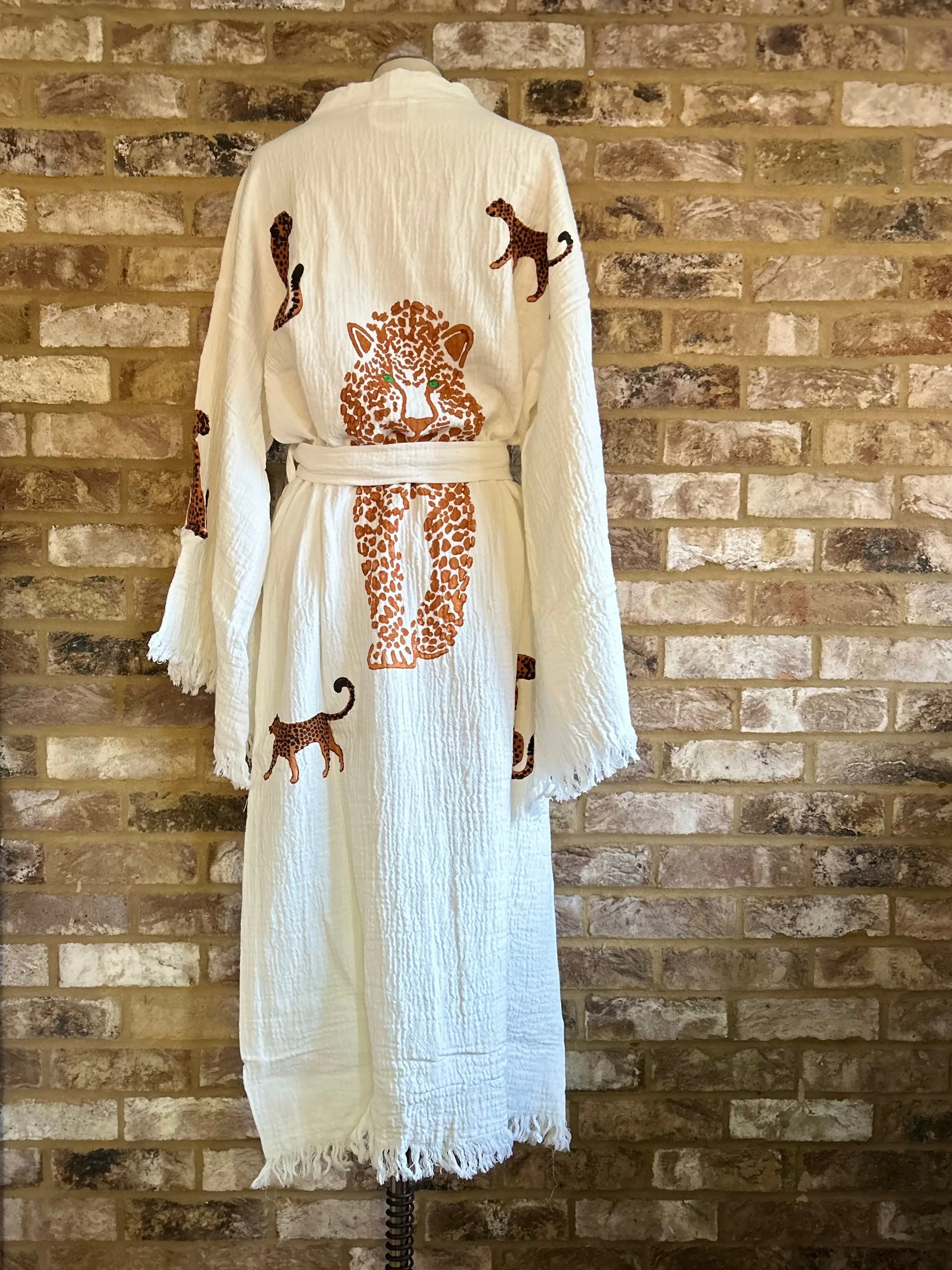 Long Cotton Robe: White with Cheetah - Image 5
