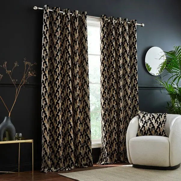 Lori Velvet Eyelet Curtains - Image 2