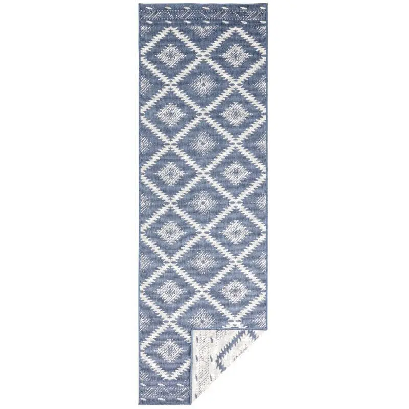 Malibu Reversible Indoor-Outdoor Rug Diamond Design - Image 15