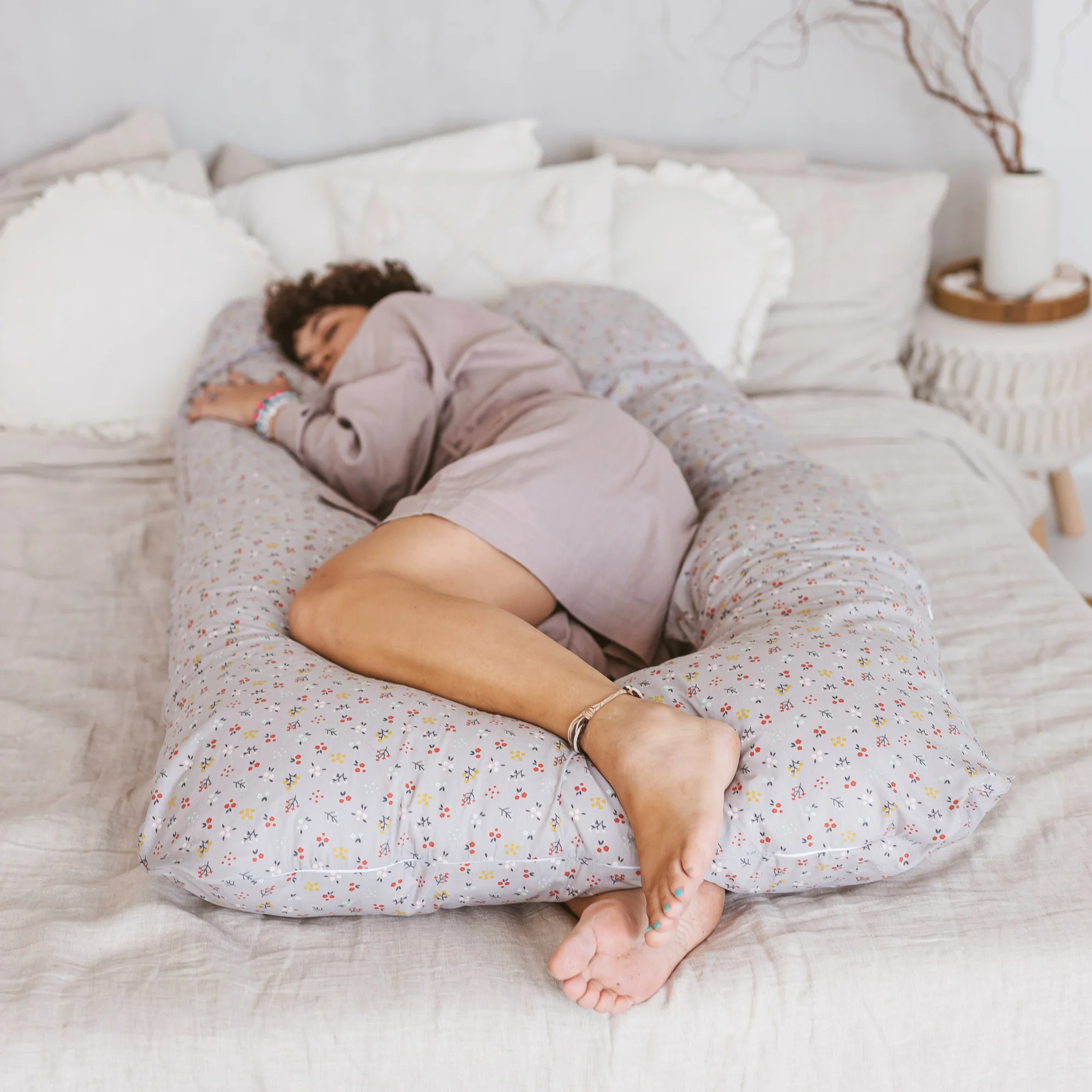 U-Shaped Pregnancy Pillow with Organic Cover in Grey | Kapok or PES Filling - Image 6
