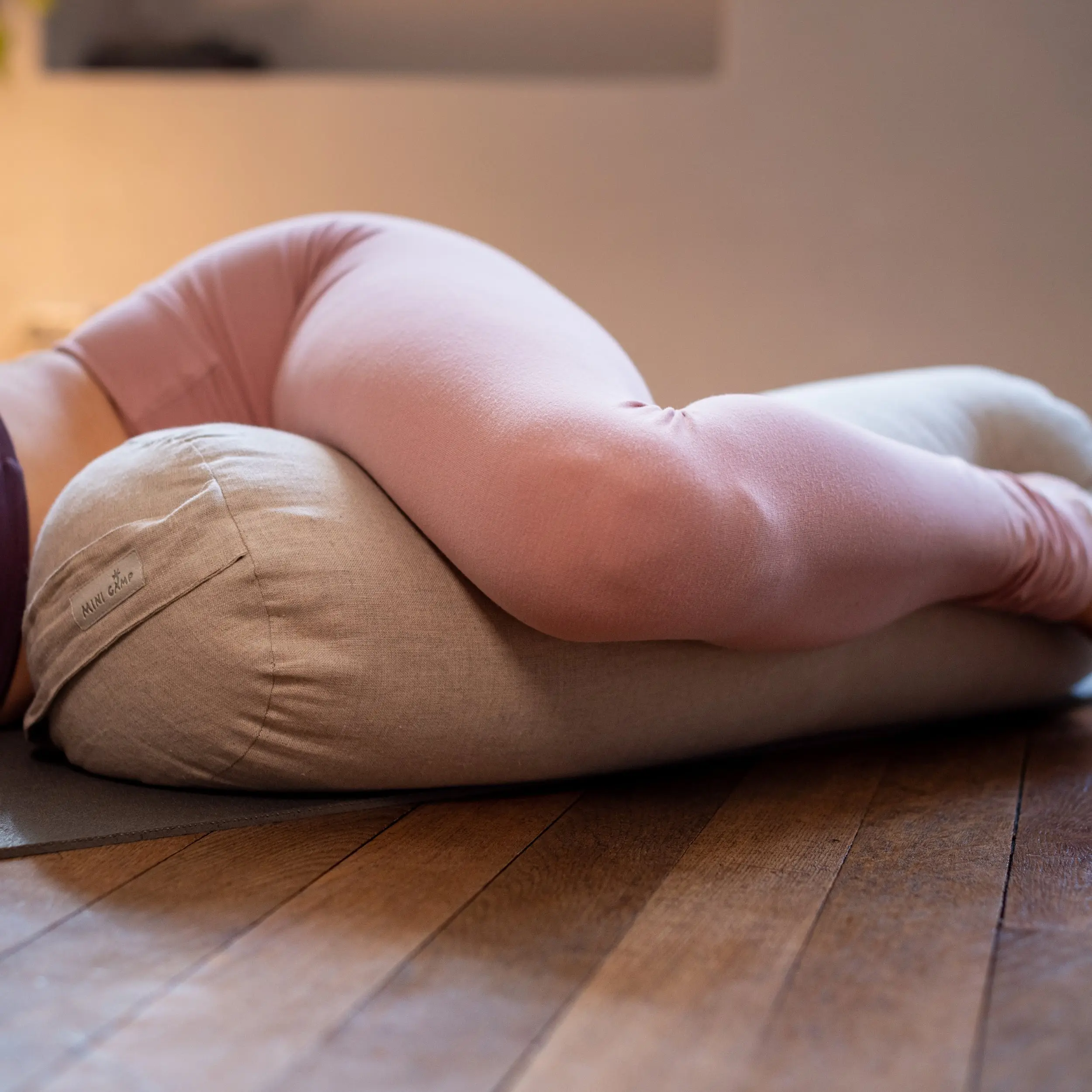 Yoga Bolster Meditation Cushion from 100% Linen in Dusty Pink - Image 6