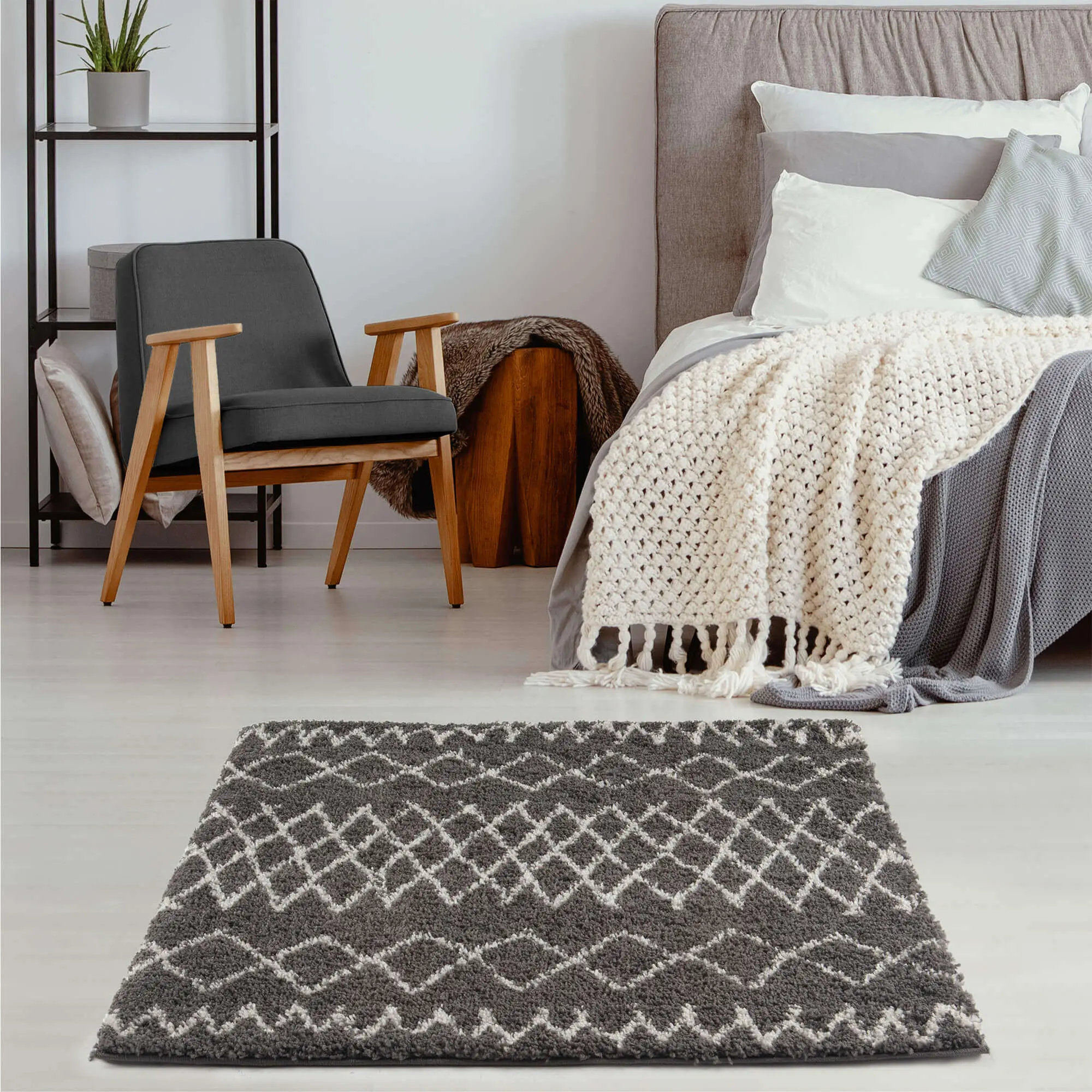 Moroccan Dark Grey Shaggy Rug | 940 - Image 18