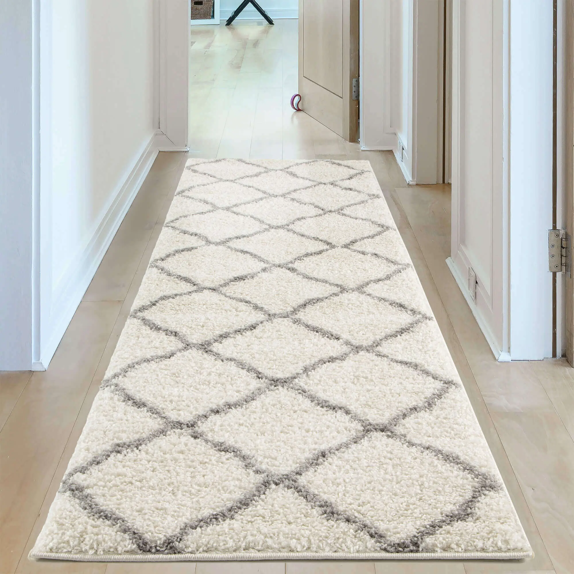 Moroccan Ivory Shaggy Rug | 700 - Image 13