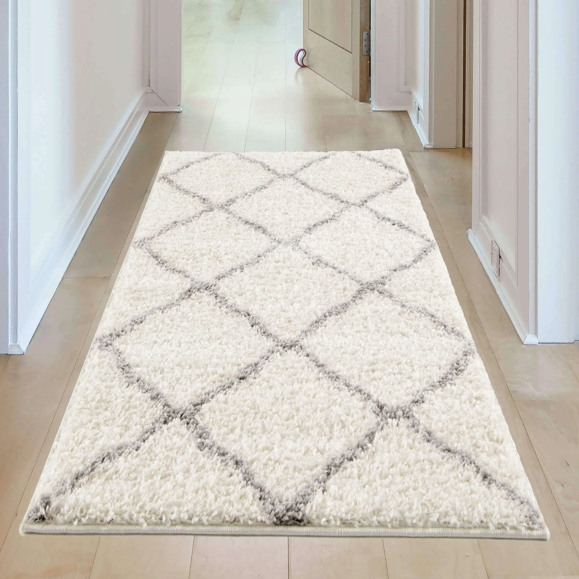 Moroccan Ivory Shaggy Rug | 700 - Image 28