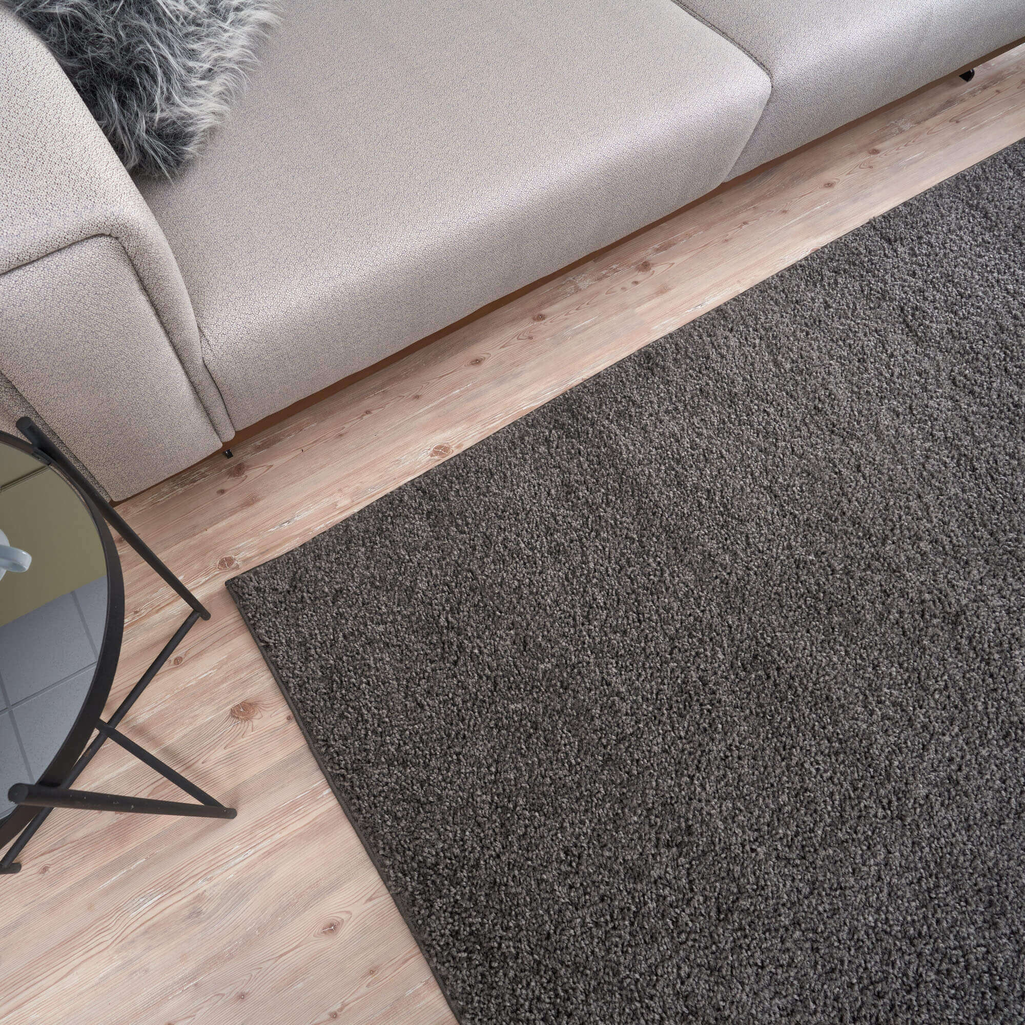 Myshaggy Solid Dark Grey Rug - Image 4
