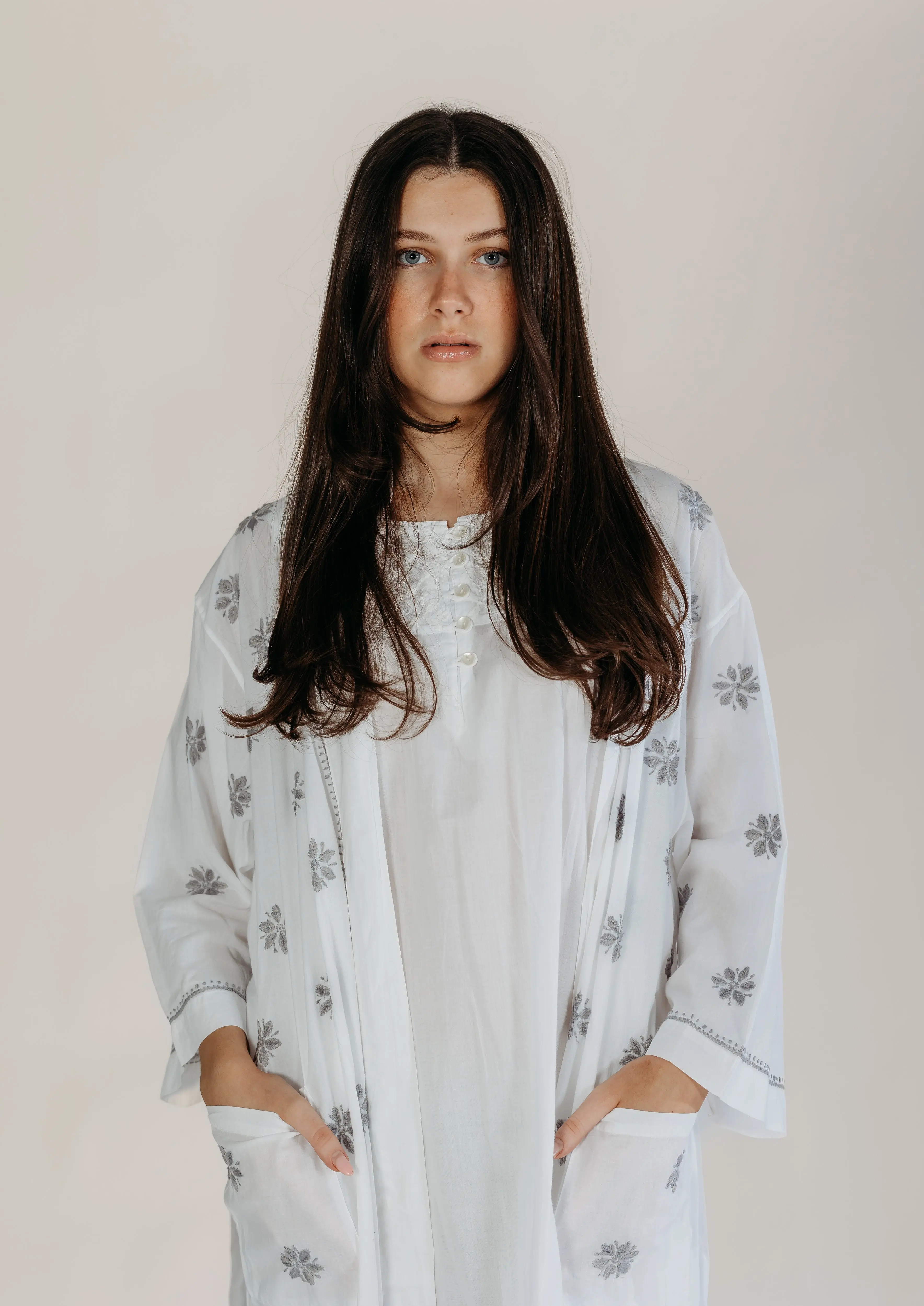 Nyra Grey Embroidered Robe - Image 2