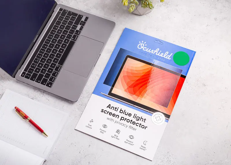 Ocushield Anti blue light filter for MacBook Air & Pro - Image 6