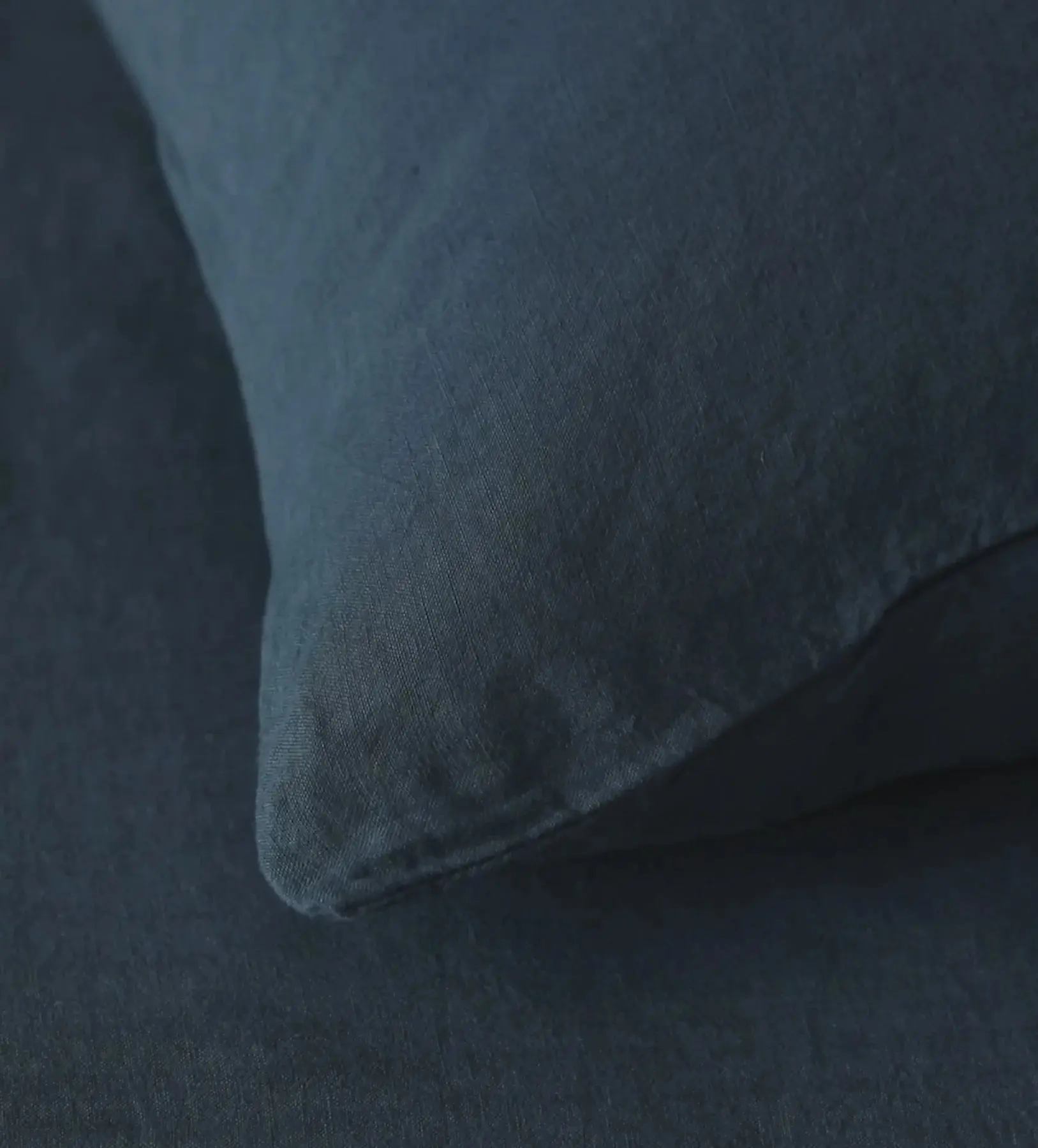 Peacock 100% Linen Bed Linen - Image 4