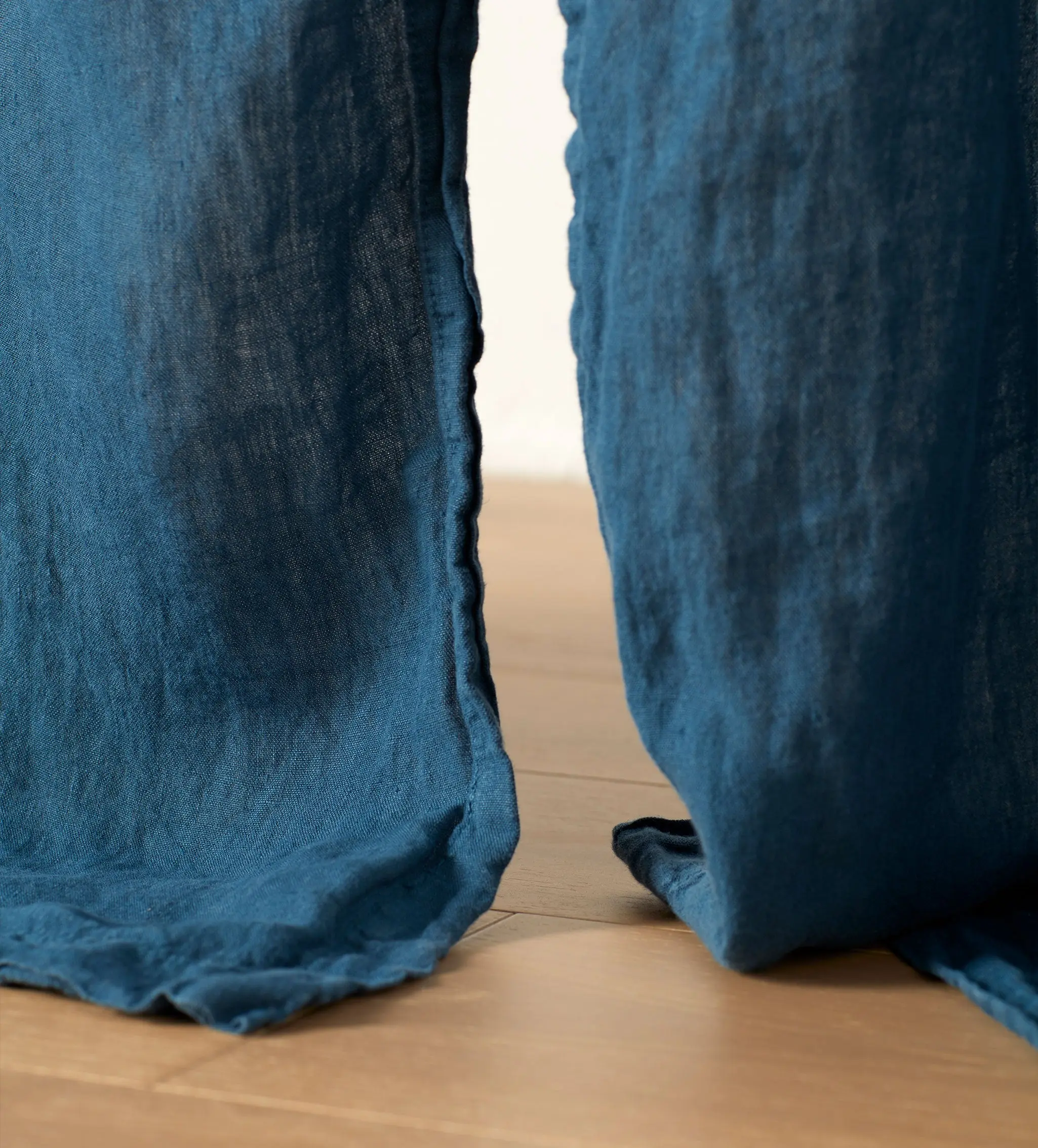 Peacock 100% Linen Loop Top Curtain (Single)