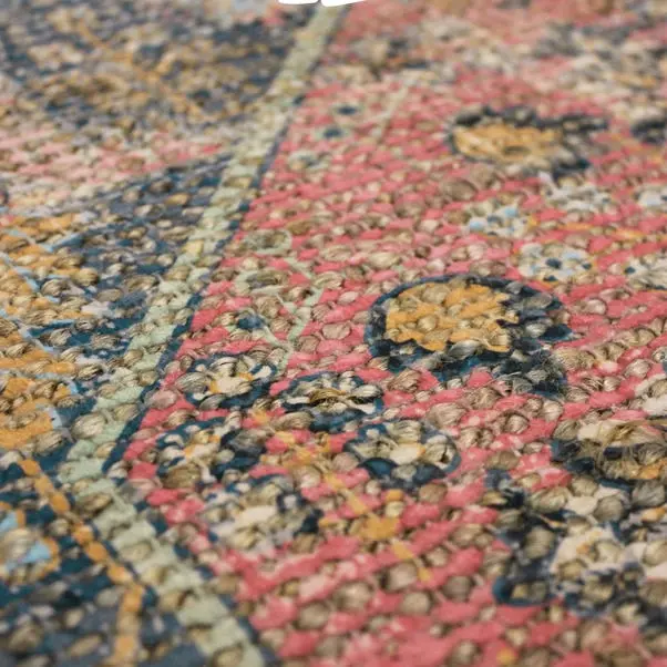Pink Dua Jute Traditional Rug - Image 3