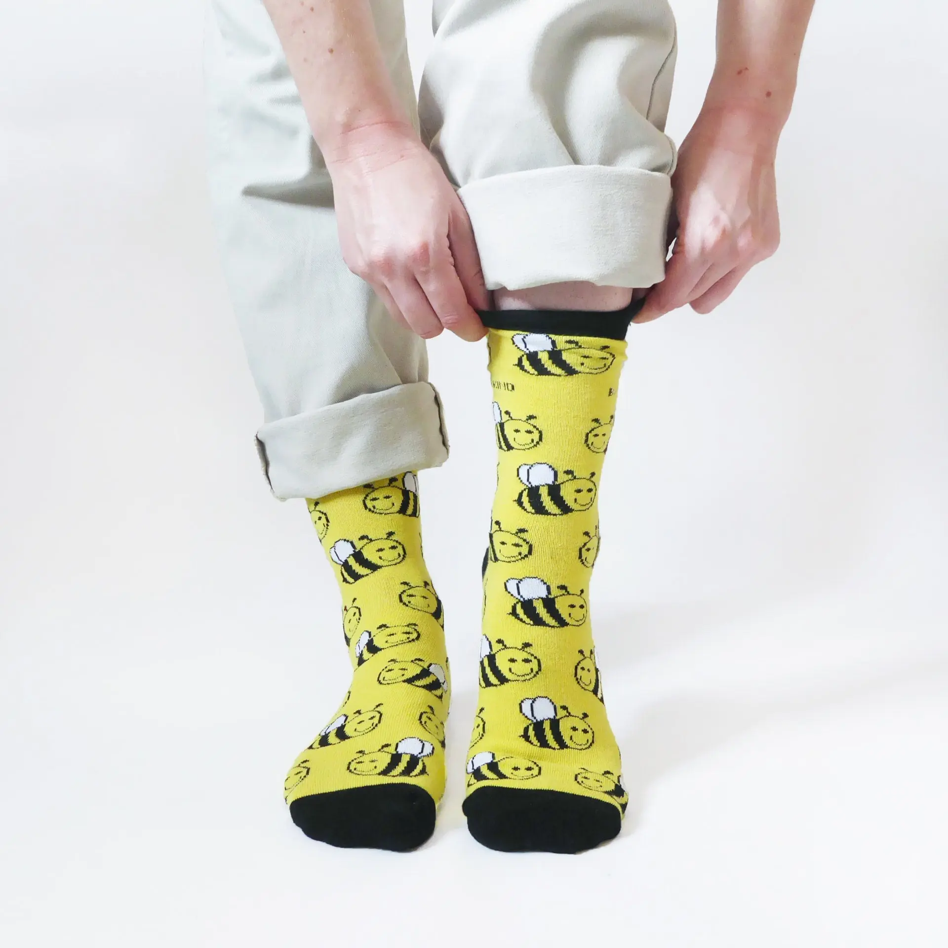 Save the Bees Bamboo Socks - Image 2