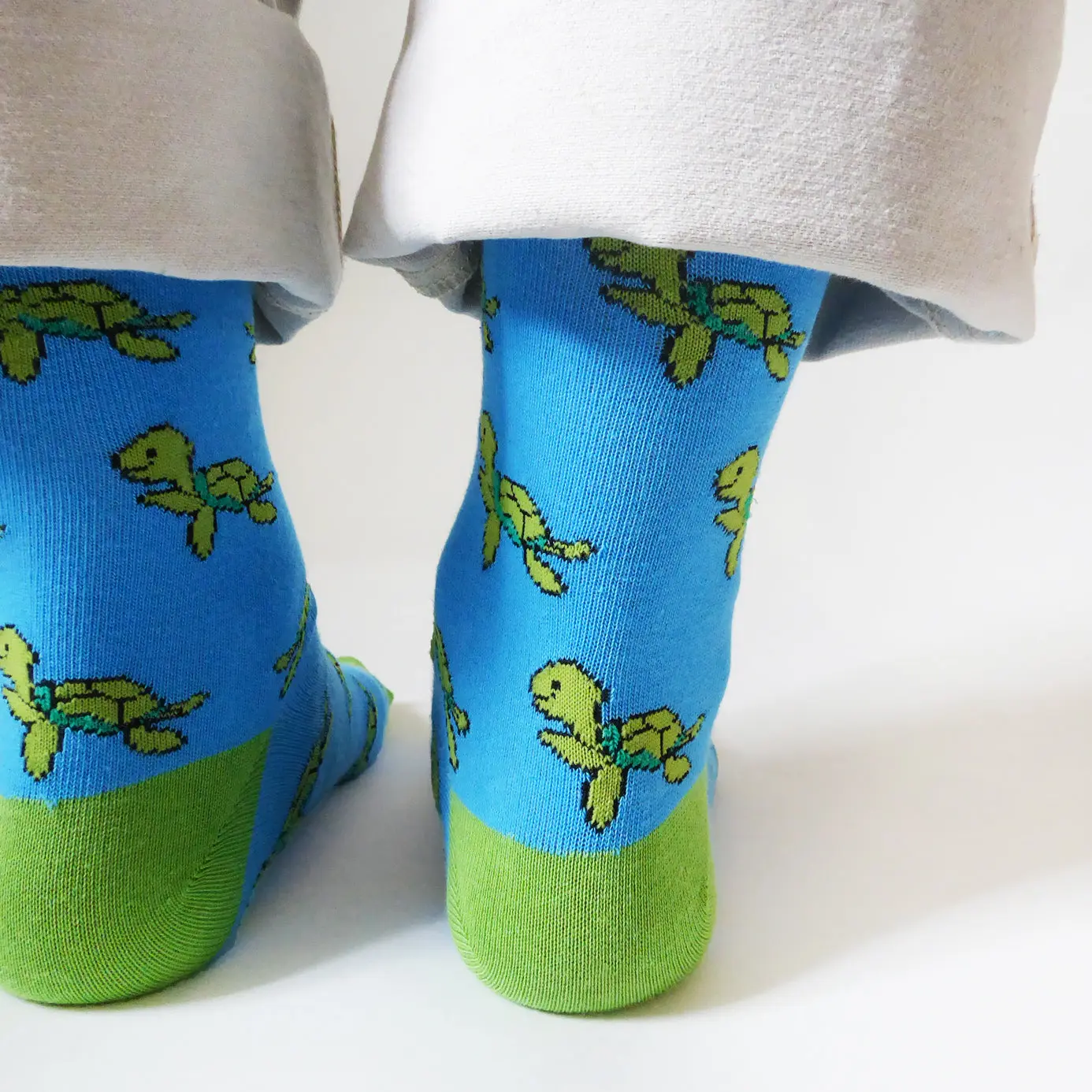 Save the Turtles Bamboo Socks - Image 3