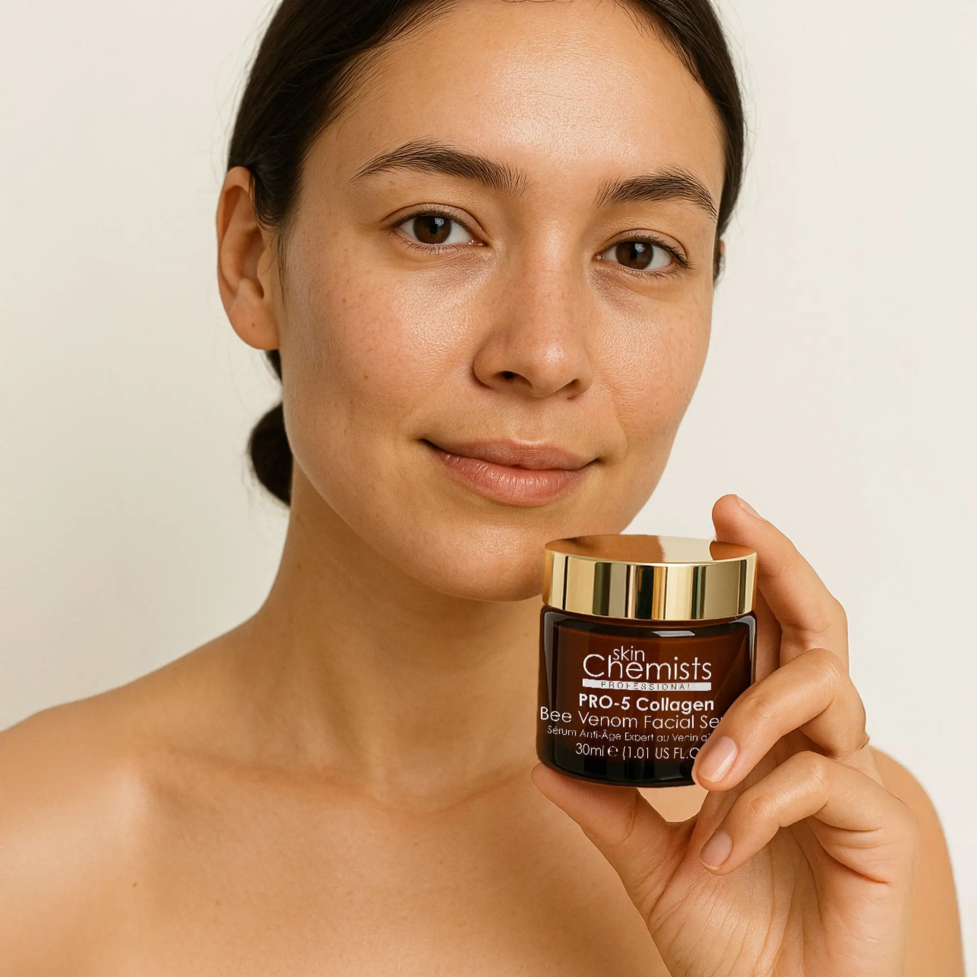 SC Pro-5 Collagen Bee Venom Facial Serum 30ml - Image 3