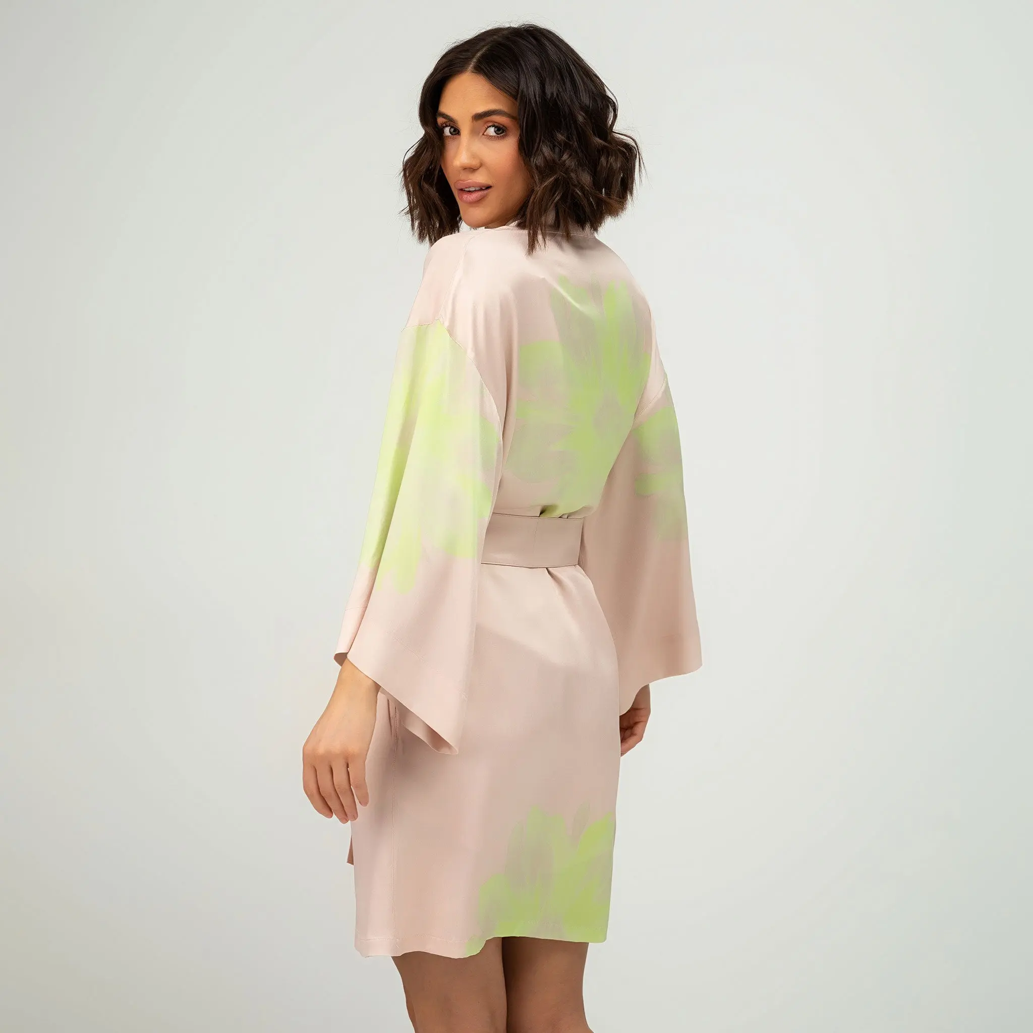 Silk Dreamscape Short Kimono Robe Pink Flower - Image 7