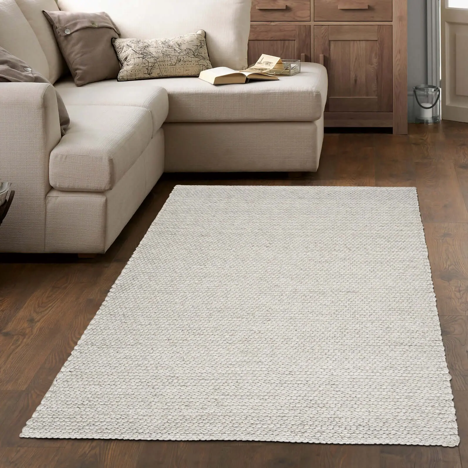 Solid Design Recycled Low Pile Eco Rug | Jaya - Image 6