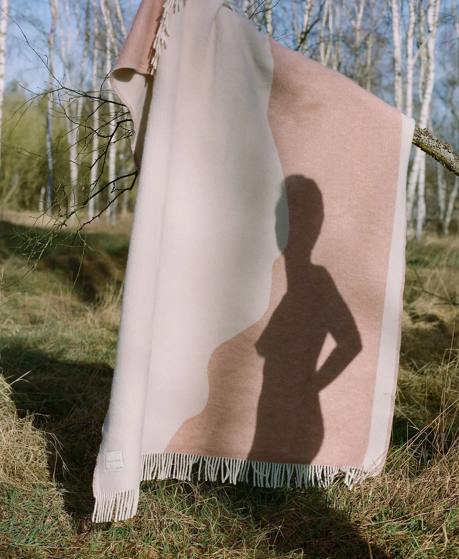 STREAM Pink Blanket - Image 8