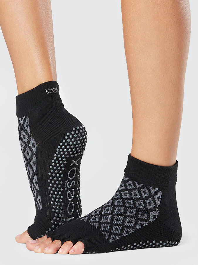 ToeSox Ankle Half Toe Women's Yoga Grip Socks - Image 4