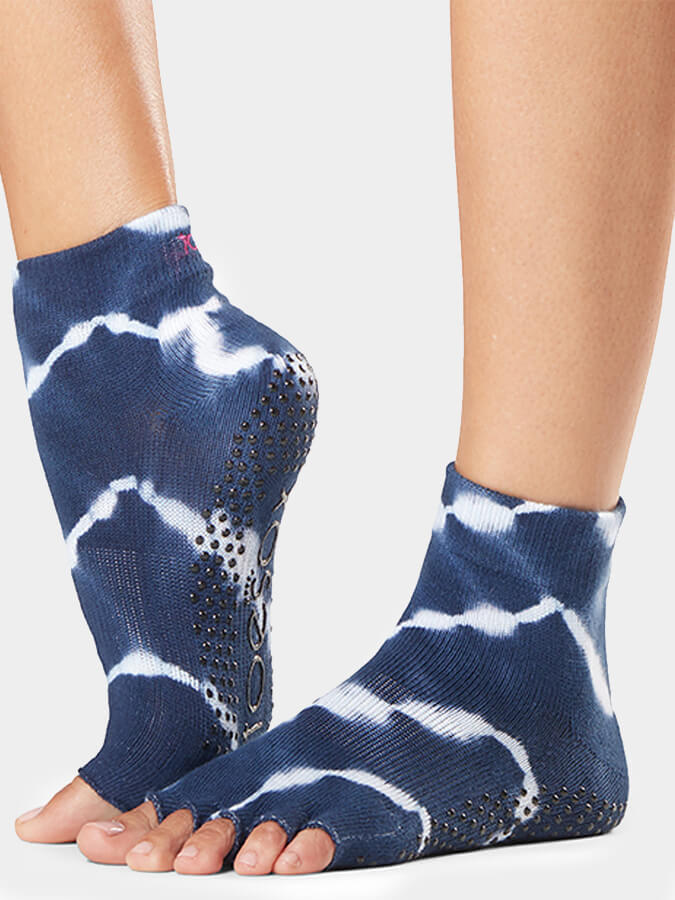 ToeSox Ankle Half Toe Women's Yoga Grip Socks - Image 8
