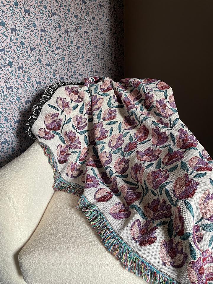 Tulip Kisses Blanket - Image 7