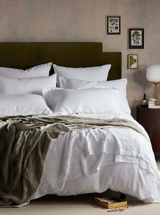 White 100% Linen Bed Set