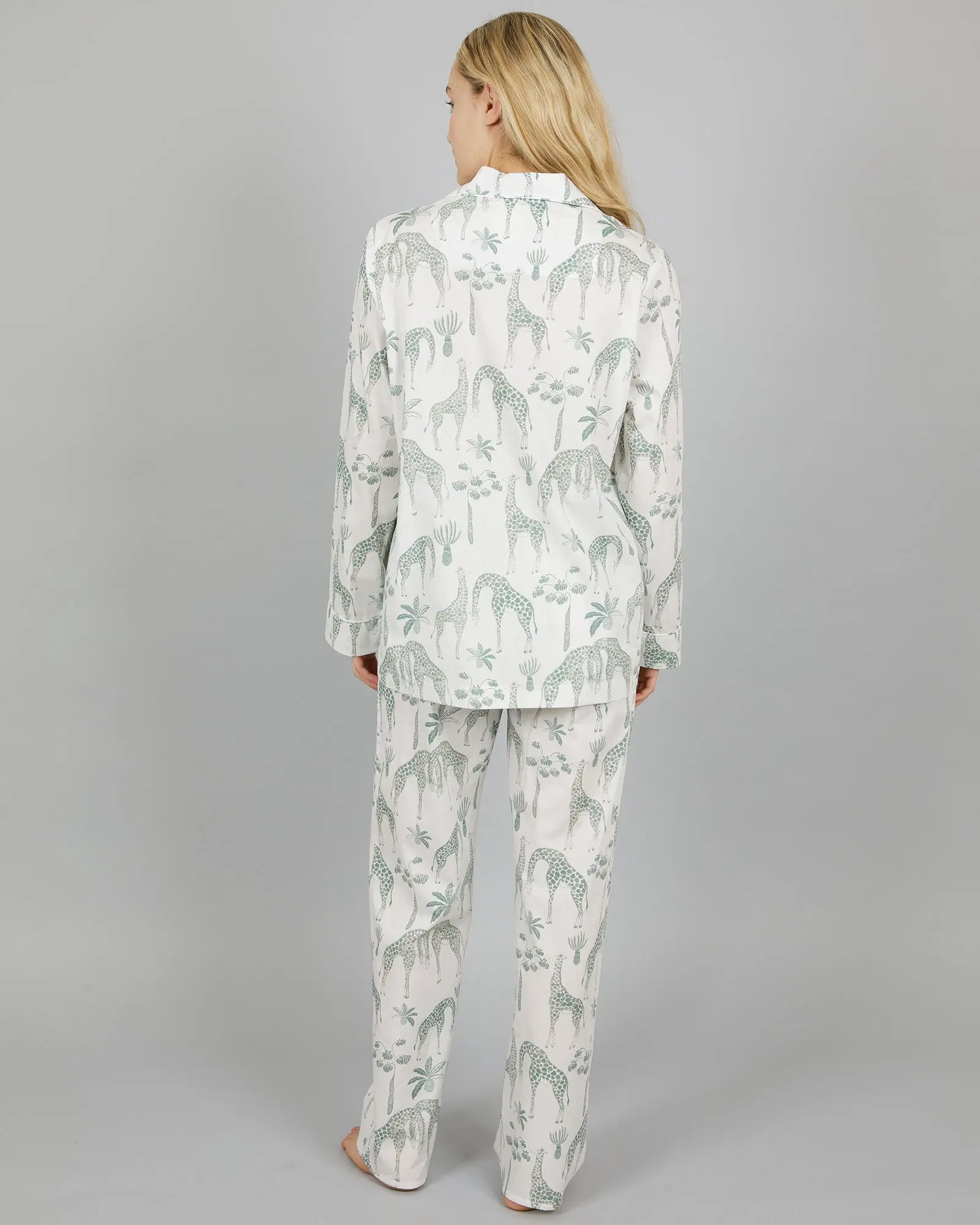 Green Giraffe Women's Pyjama Trouser Set - Image 3